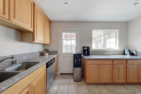 893 Brentwood Ave, Vallejo, CA 94591 photo 10