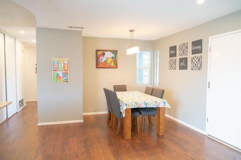 107 Saint Marys Pl, Vallejo, CA 94589 photo 3