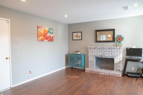 107 Saint Marys Pl, Vallejo, CA 94589 photo 8