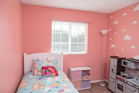107 Saint Marys Pl, Vallejo, CA 94589 photo 13