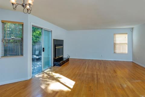126 Summer Wheat Dr, Windsor, CA 95492 photo 11