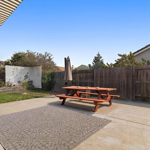 5548 Burgundy Ct, Vallejo, CA 94591 photo 36