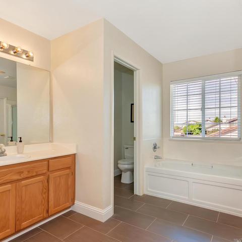 5548 Burgundy Ct, Vallejo, CA 94591 photo 24