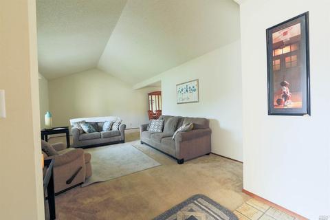 3013 Chestnut Ct, Fairfield, CA 94533 photo 7