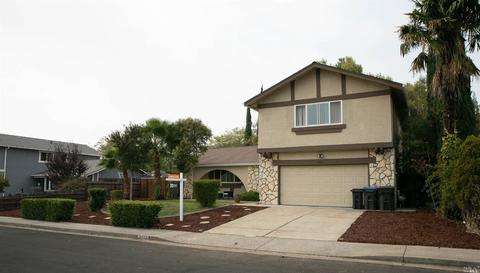 3013 Chestnut Ct, Fairfield, CA 94533 photo 2