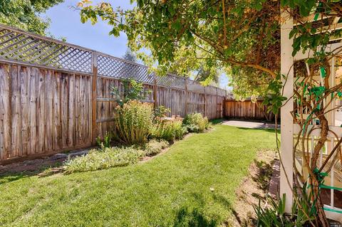 2112 E Haven Dr, Santa Rosa, CA 95404 photo 38