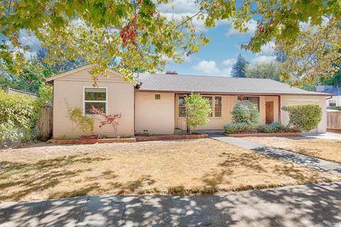 2112 E Haven Dr, Santa Rosa, CA 95404 photo 2