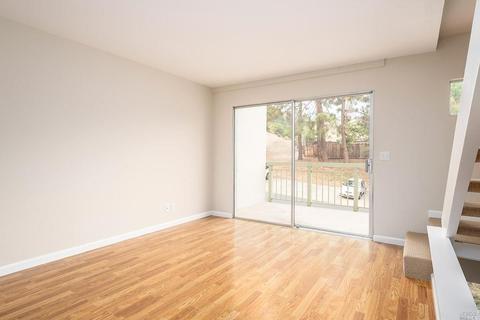 11 Libra Dr, Novato, CA 94947 photo 3