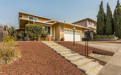 240 Nugent Drive Dr, Vallejo, CA 94589 photo 2