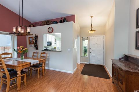 236 La Quinta Dr, Windsor, CA 95492 photo 6