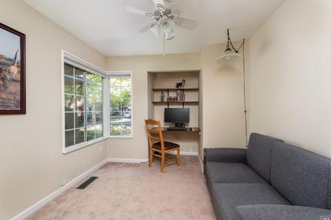 236 La Quinta Dr, Windsor, CA 95492 photo 21