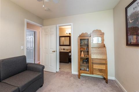 236 La Quinta Dr, Windsor, CA 95492 photo 22