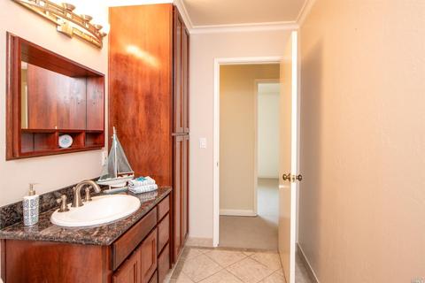 70 Corte Roble Ct, Novato, CA 94949 photo 25