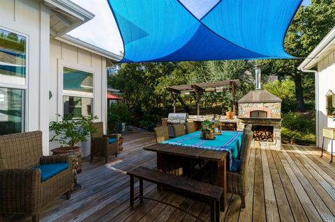 1049 Sunset Dr, Healdsburg, CA 95448 photo 9