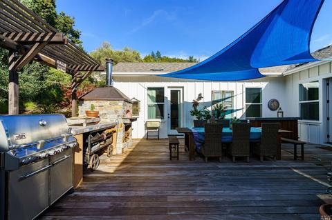 1049 Sunset Dr, Healdsburg, CA 95448 photo 11