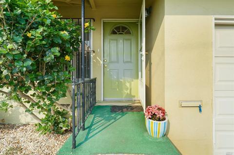 421 Carter St, Vallejo, CA 94590 photo 4