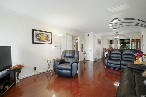421 Carter St, Vallejo, CA 94590 photo 6