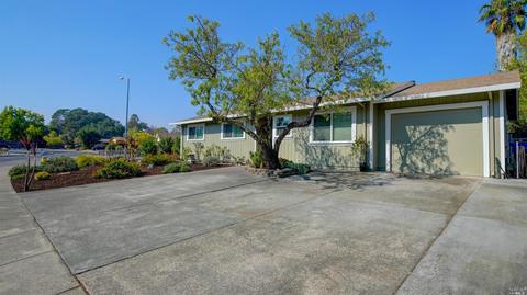 935 Robbie Way, Windsor, CA 95492 photo 3