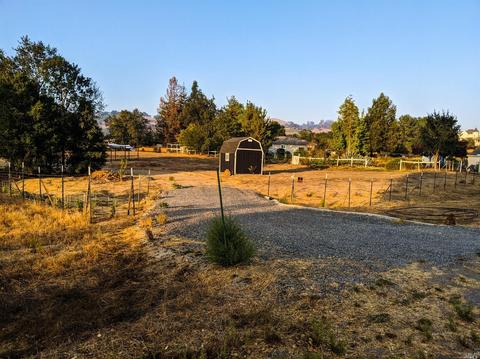 693 Red Tail Rd, Healdsburg, CA 94107 photo 1