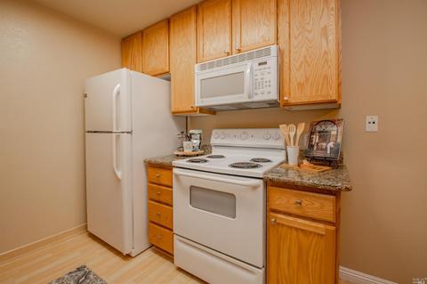 596 Arcadia Dr, Vacaville, CA 95687 photo 14