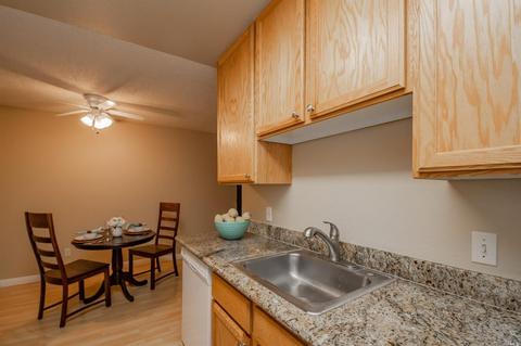 596 Arcadia Dr, Vacaville, CA 95687 photo 16