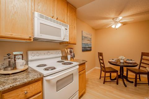 596 Arcadia Dr, Vacaville, CA 95687 photo 17