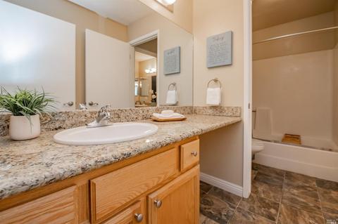 596 Arcadia Dr, Vacaville, CA 95687 photo 28