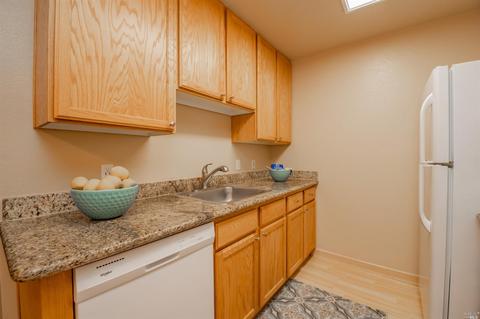 596 Arcadia Dr, Vacaville, CA 95687 photo 13