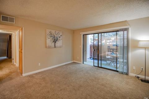 596 Arcadia Dr, Vacaville, CA 95687 photo 8