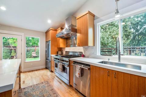 830 E Macarthur St, Sonoma, CA 95476 photo 4