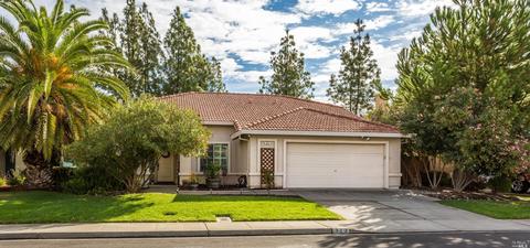 323 Bald Eagle Dr, Vacaville, CA 95688 photo 1