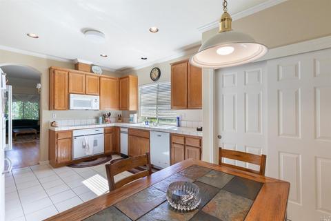 1077 Elsbree Ln, Windsor, CA 95492 photo 5