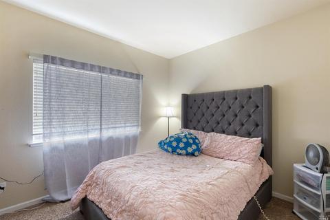 1077 Elsbree Ln, Windsor, CA 95492 photo 11