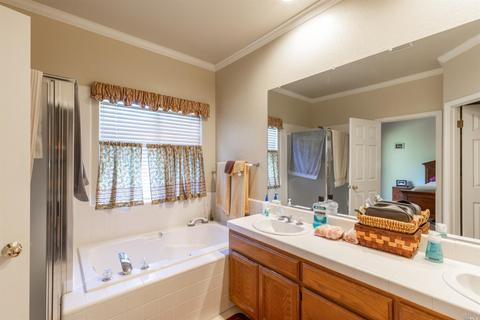 1077 Elsbree Ln, Windsor, CA 95492 photo 10