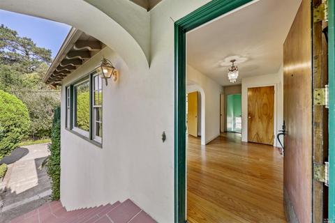 2 Berry Ln, Ross, CA 94957 photo 6