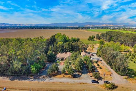 6375 Katleba Ln, Vacaville, CA 95687 photo 4