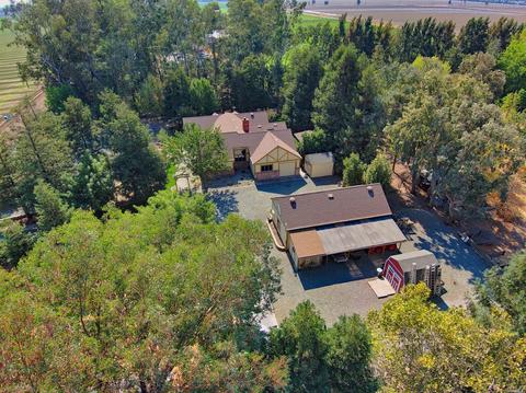 6375 Katleba Ln, Vacaville, CA 95687 photo 2