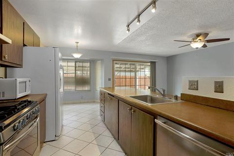 2863 Gulf Dr, Fairfield, CA 94533 photo 15