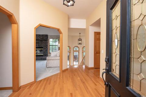 1 Tomahawk Ct, Novato, CA 94949 photo 5