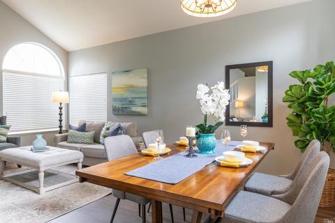 9268 Piccadilly Cir, Windsor, CA 95492 photo 7
