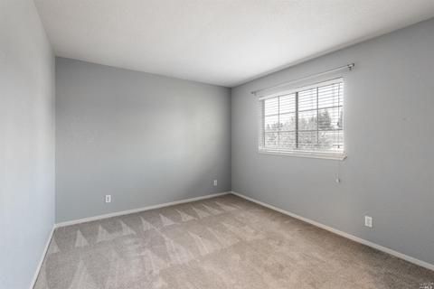 9268 Piccadilly Cir, Windsor, CA 95492 photo 37