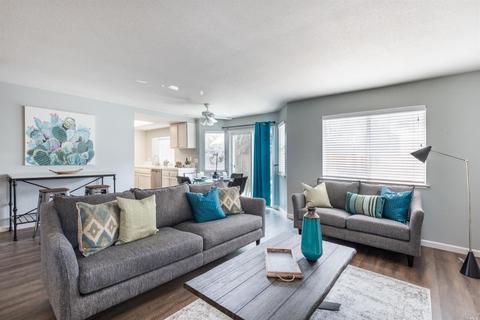 9268 Piccadilly Cir, Windsor, CA 95492 photo 14