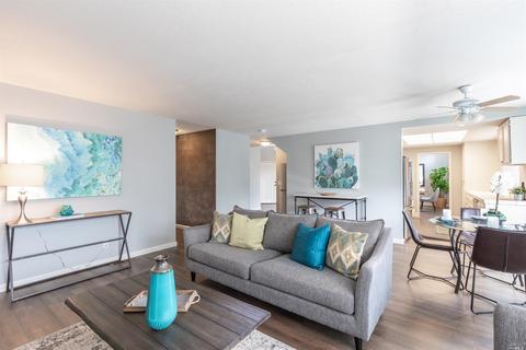 9268 Piccadilly Cir, Windsor, CA 95492 photo 17
