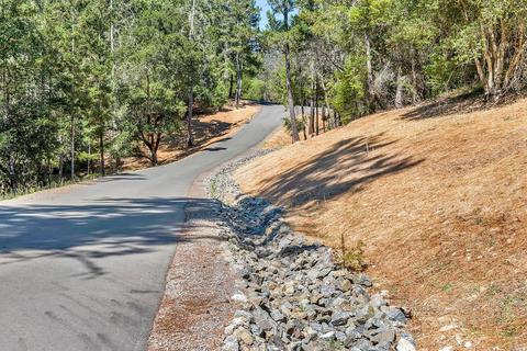 1240 Emerald Ranch Rd, Healdsburg, CA 95448 photo 4