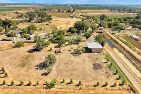 6725 Willow Rd, Vacaville, CA 95687 photo 3