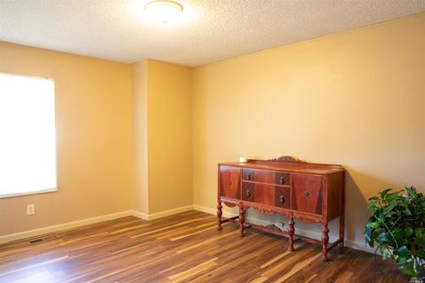 2 Emerald Cir, Vallejo, CA 94589 photo 12
