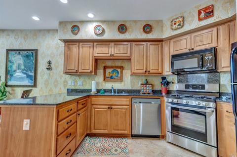 664 Julmar Cir, Fairfield, CA 94534 photo 2