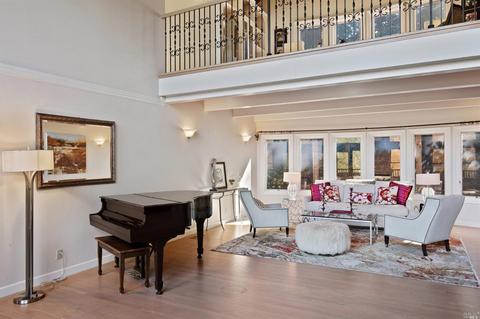 75 Verissimo Dr, Novato, CA 94947 photo 5