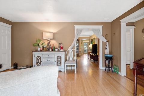 736 Laurel St, Vallejo, CA 94591 photo 5