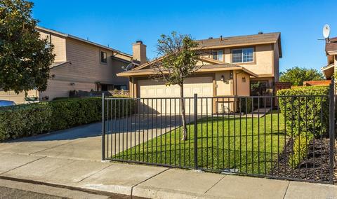 1009 Scott St, Fairfield, CA 94533 photo 2